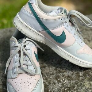 Nike Dunks Mineral Teal Sneakers. 6Y